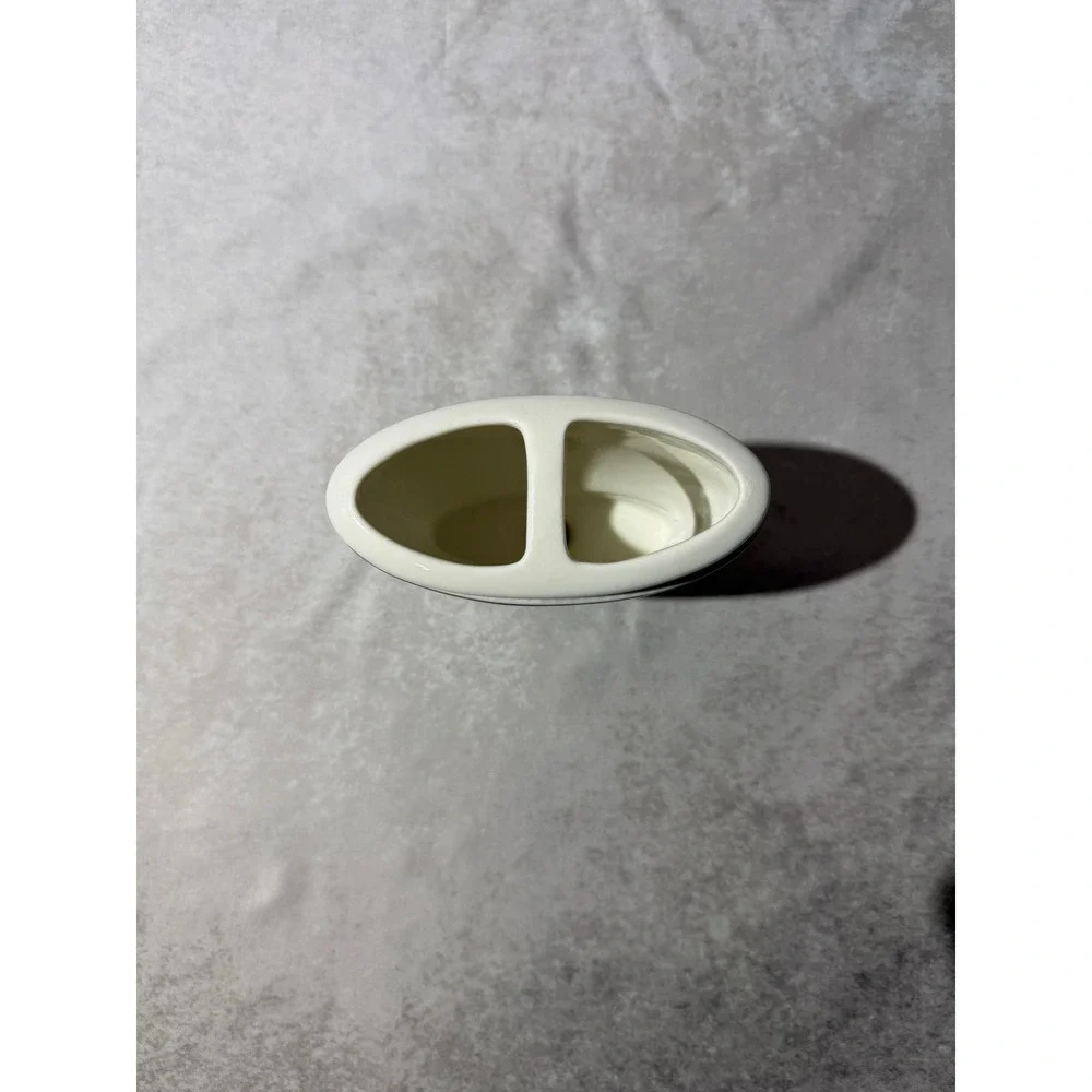 Hotel Collection Porcelain Bathroom Vanity Toothbrush‎ Holder Embossed Silver